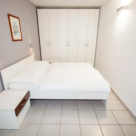 Mirta Hotel Bozava