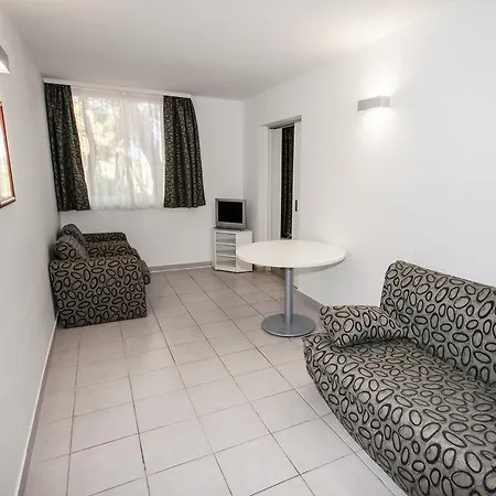 Hotel Mirta