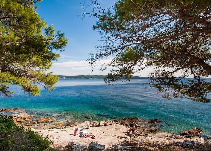 Mirta فندق Božava