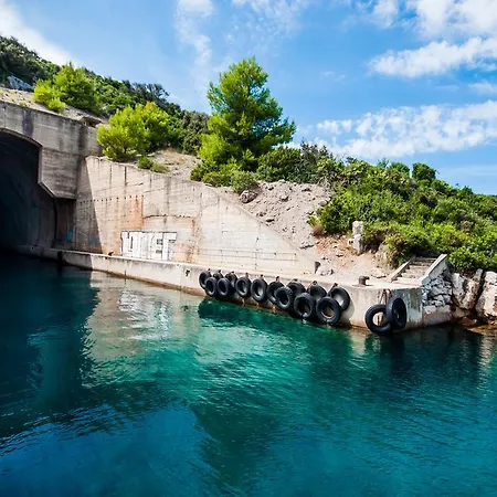 Ξενοδοχείο Mirta