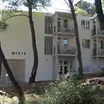 فندق Mirta 3*